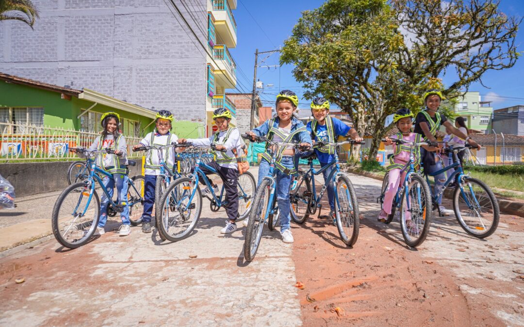 En Guatapé entregan bicis a los estudiantes