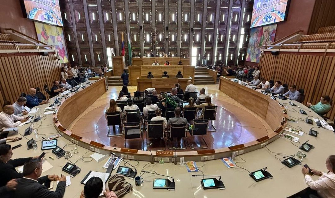 Hipopótamos, en el centro del debate en Antioquia