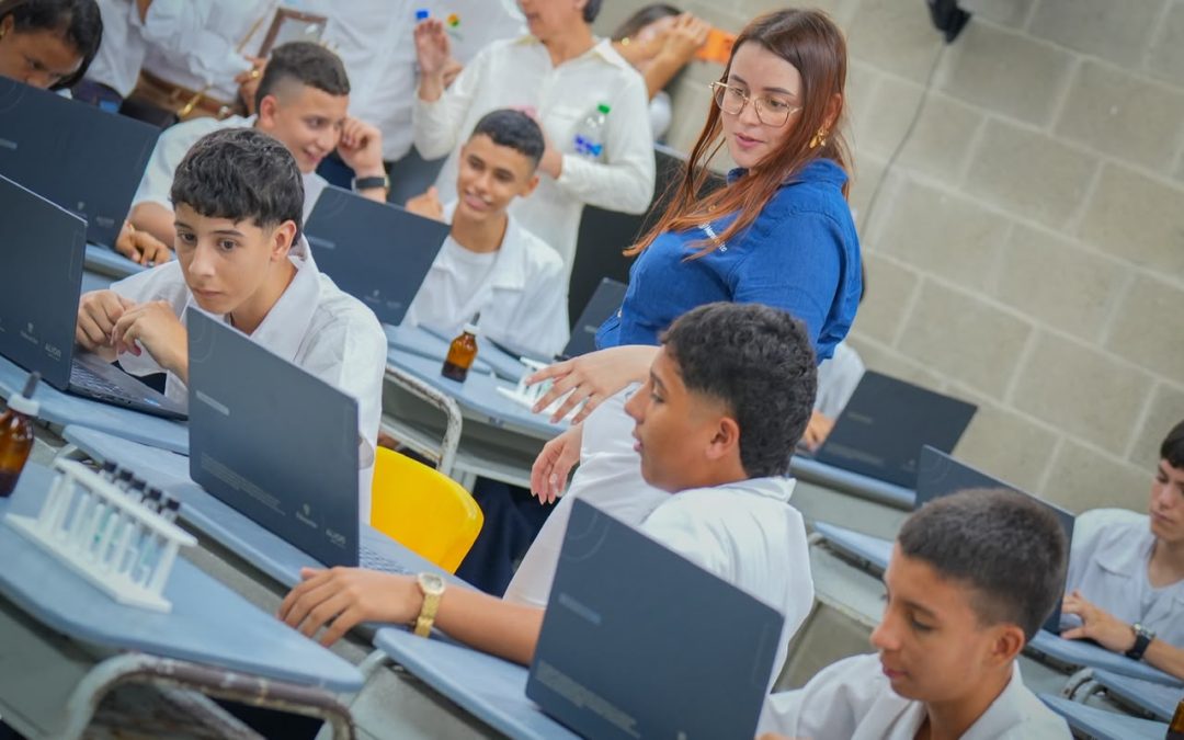 Sede rural de Sonsón con computador para cada estudiante